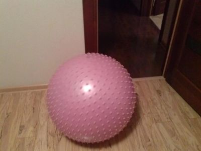 Лот: 6806659. Фото: 1. Мяч большой. Мячи, ракетки, шайбы, клюшки