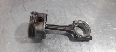 Лот: 18331804. Фото: 1. Поршень с шатуном Nissan March... Двигатель и элементы двигателя