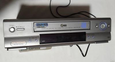 Лот: 18476145. Фото: 1. Видеомагнитофон LG L229 с пультом. Видеомагнитофоны