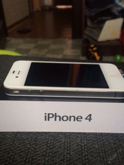 Лот: 5829637. Фото: 1. Iphone 4 white 16 gb торг. Смартфоны