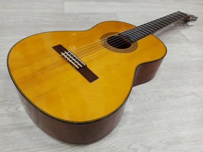 Лот: 20980538. Фото: 1. Классическая гитара Yamaha (массив... Гитары
