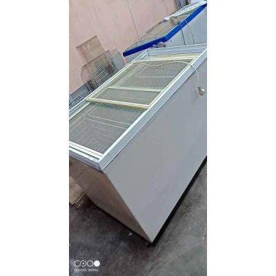 Лот: 25723405. Фото: 1. Морозильный ларь БИРЮСА -355 стекло. Холодильное