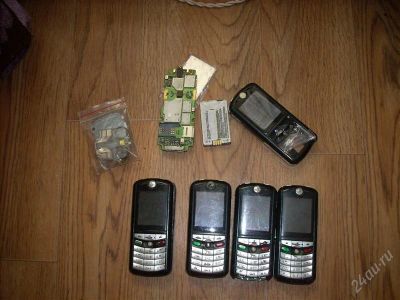 Лот: 2091564. Фото: 1. Motorola e398 очень много запчастей... Кнопочные мобильные телефоны