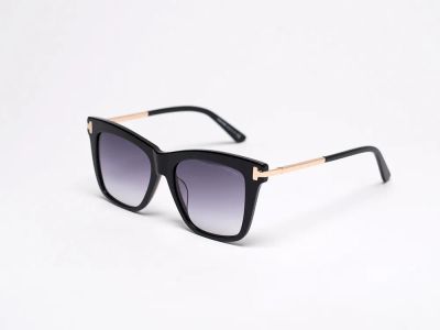Лот: 24977421. Фото: 1. Очки Tom Ford. Очки солнцезащитные