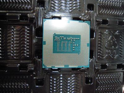 Лот: 4708956. Фото: 1. Процессор Intel Core i7 4790 3... Процессоры