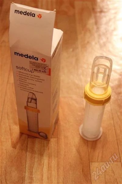 Лот: 2424576. Фото: 1. Мягкая ложечка MEDELA. Всё для кормления