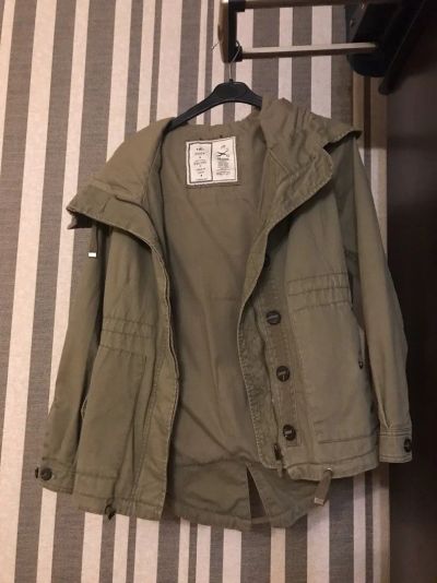 Лот: 14985006. Фото: 1. Парка осенняя Bershka S-M. Верхняя одежда