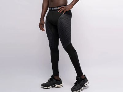 Лот: 24977990. Фото: 1. Тайтсы Nike. Другое (мужская одежда)