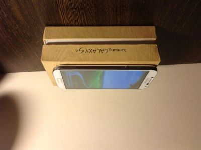 Лот: 3249127. Фото: 1. Samsung galaxy i9500 s4 16Gb. Смартфоны