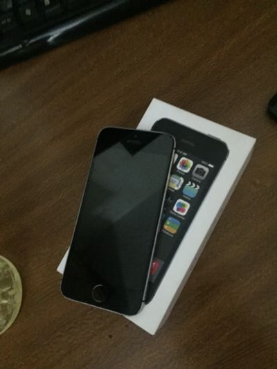 Лот: 12047969. Фото: 1. iPhone 5s. Смартфоны