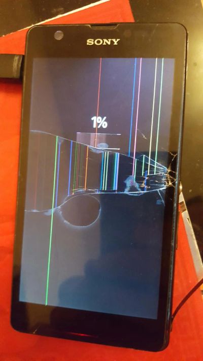 Лот: 9085859. Фото: 1. Продам на запчасти Sony Xperia... Кнопочные мобильные телефоны