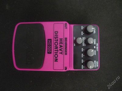 Лот: 1571328. Фото: 1. Педаль distortion Behringer HD300. Гитарные эффекты и комбоусилители