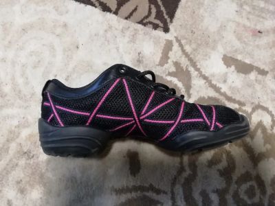 Лот: 16973479. Фото: 1. Танцевальные кроссовки Capezio. Кеды, кроссовки, слипоны
