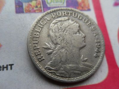 Лот: 10784117. Фото: 1. Португалия 50 сентаво 1944. Европа