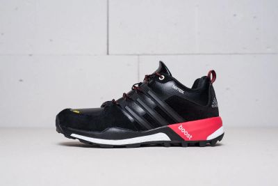 Лот: 11618234. Фото: 1. Кроссовки Adidas Terrex Boost. Кеды, кроссовки, слипоны