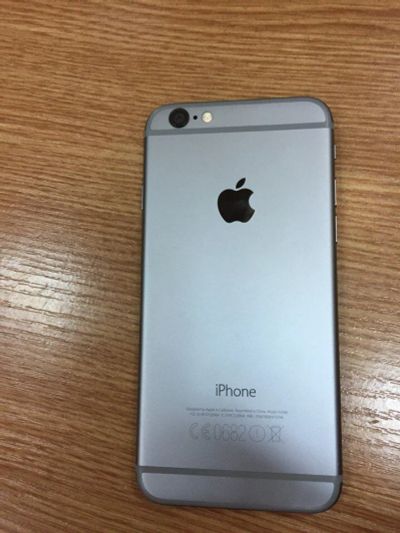 Лот: 10730165. Фото: 1. IPhone 6, silver, 32гб. Обмен... Смартфоны
