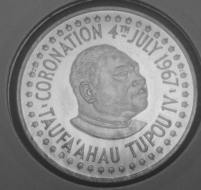 Лот: 4955515. Фото: 1. Королевство Тонга. 50 сенити 1967... Австралия и Океания