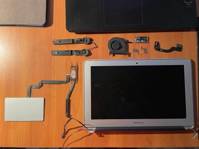 Лот: 19208914. Фото: 1. Запчасти на MaBook Air 2011 11... Другое (запчасти, оборудование)
