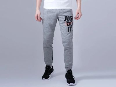 Лот: 13220869. Фото: 1. Брюки спортивные Nike (13261). Брюки, джинсы, шорты