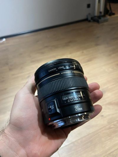 Лот: 19924009. Фото: 1. Объектив Canon EF 20mm 2.8f. Объективы