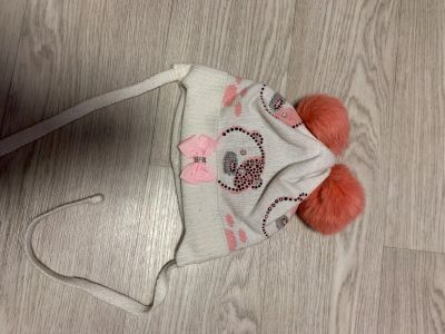 Лот: 17287872. Фото: 1. Шапка новая на девочку 4-7 лет. Головные уборы