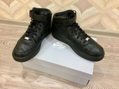 Лот: 11720952. Фото: 1. Nike Air Force 1 mid’07 чёрные. Кеды, кроссовки, слипоны