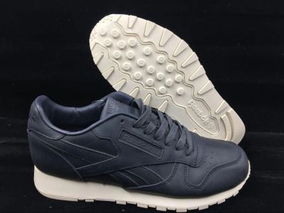 Лот: 10915733. Фото: 1. Кроссовки мужские Reebok Classic... Кеды, кроссовки, слипоны
