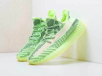 Лот: 15330322. Фото: 1. Кроссовки Adidas Yeezy 350 Boost... Кеды, кроссовки, слипоны