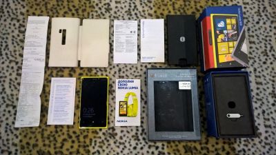 Лот: 6211372. Фото: 1. Lumia 920 полный комплект + кожаный... Смартфоны