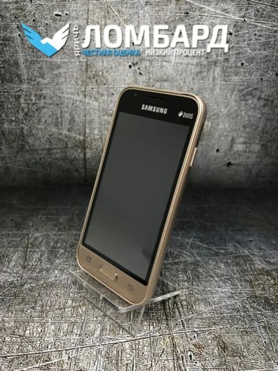 Лот: 16262655. Фото: 1. Смартфон Samsung Galaxy J1 sm-j105h... Смартфоны