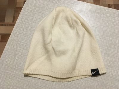 Лот: 15037364. Фото: 1. шапка Nike. Зимняя спортивная одежда