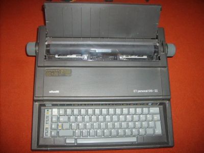 Лот: 24424312. Фото: 1. Печатная машинка Olivetti ET personal... Другое (компьютеры, оргтехника, канцтовары)