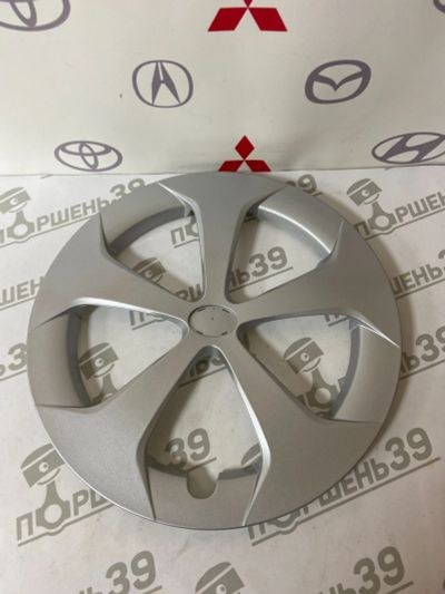 Лот: 19372346. Фото: 1. Колпак PRIUS Hybrid 2012. Другое (автозапчасти)