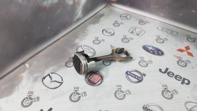Лот: 23585190. Фото: 1. Поршень с шатуном Honda Civic... Двигатель и элементы двигателя