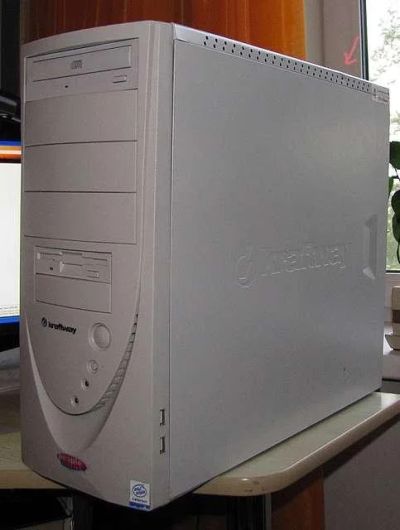 Лот: 6794017. Фото: 1. 2х-ядерный системный блок Core2Duo... Компьютеры в сборе