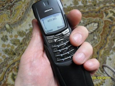 Лот: 762857. Фото: 1. nokia 8910 оригинал уже без стакана. Кнопочные мобильные телефоны