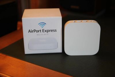 Лот: 6606420. Фото: 1. Apple AirPort Express MC414Z/A... Маршрутизаторы (роутеры)