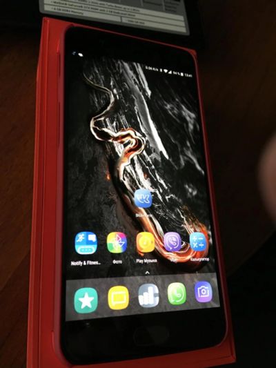 Лот: 10646841. Фото: 1. OnePlus 5 8/128 в идеале. Смартфоны