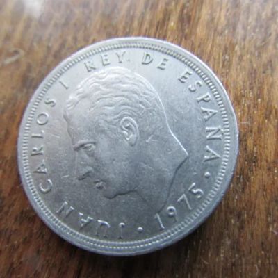 Лот: 24847615. Фото: 1. Монета 5 песет пять Испания 1975... Европа