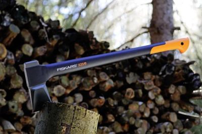 Лот: 9076230. Фото: 1. Fiskars. Топор - колун Х25. Артикул... Ручной инструмент