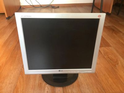 Лот: 5077092. Фото: 1. Монитор Lg l17ns-8. ЖК-мониторы