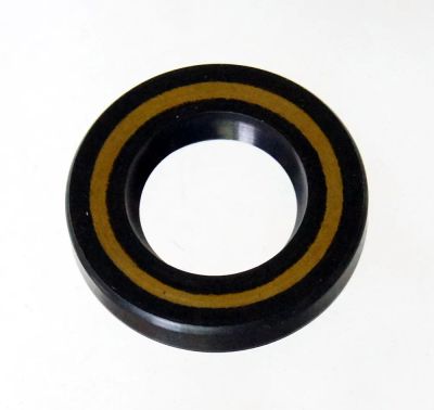 Лот: 21365475. Фото: 1. Сальник YAMAHA 17x30x6 (931-01170-54-00... Запчасти для лодок, катеров, лодочных моторов