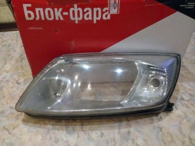 Лот: 5172169. Фото: 1. Стекло левой фары ВАЗ 2190 (гранта... Оптика и освещение
