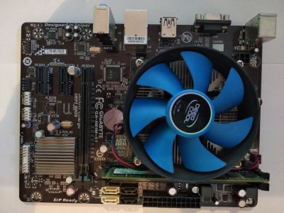 Лот: 25430821. Фото: 1. Материнская плата Gigabyte GA-H81M-S1... Материнские платы