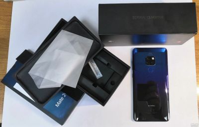 Лот: 18565896. Фото: 1. Huawei Mate 20 Twilight 6GB+128GB... Смартфоны