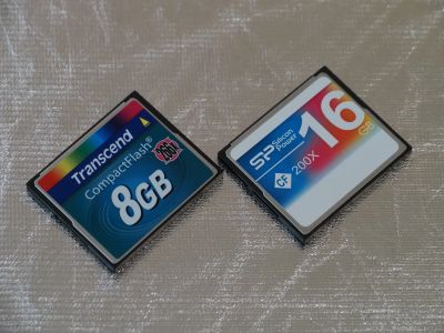 Лот: 15584298. Фото: 1. 2 карты памяти Compact Flash Transcend... Карты памяти