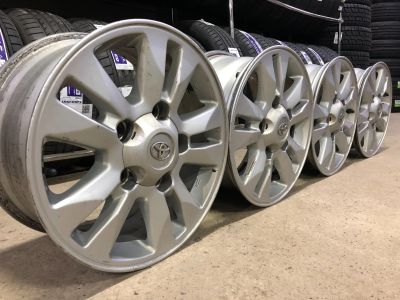 Лот: 17191864. Фото: 1. Литые диски на 17 5х150 Toyota... Диски