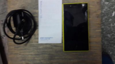 Лот: 4614105. Фото: 1. Nokia Lumia 720 yellow. Смартфоны