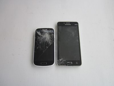 Лот: 23953848. Фото: 1. Смартфоны Samsung GT-S7562, SM-G532F... Смартфоны