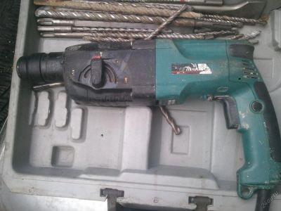 Лот: 5557607. Фото: 1. Перфоратор Makita HR 2450. Электроинструмент